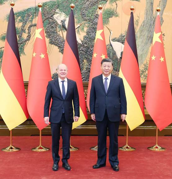 http://www.news.cn/world/2022-11/06/1129106457_16677496201291n.jpg